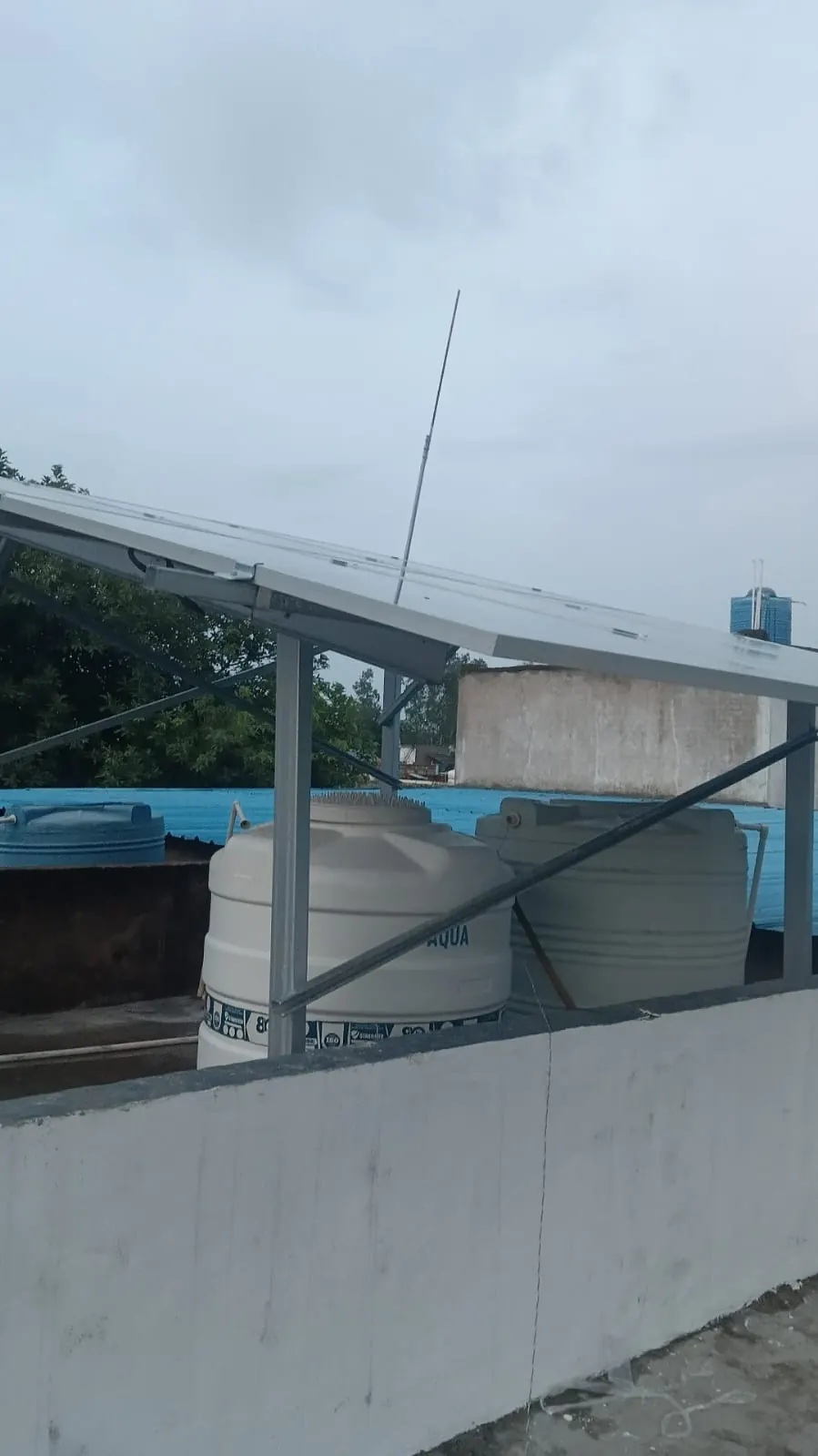 Solar array on a house roof in Lucknow